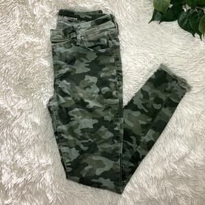 Old Navy Rockstar mid-rise army print jeans